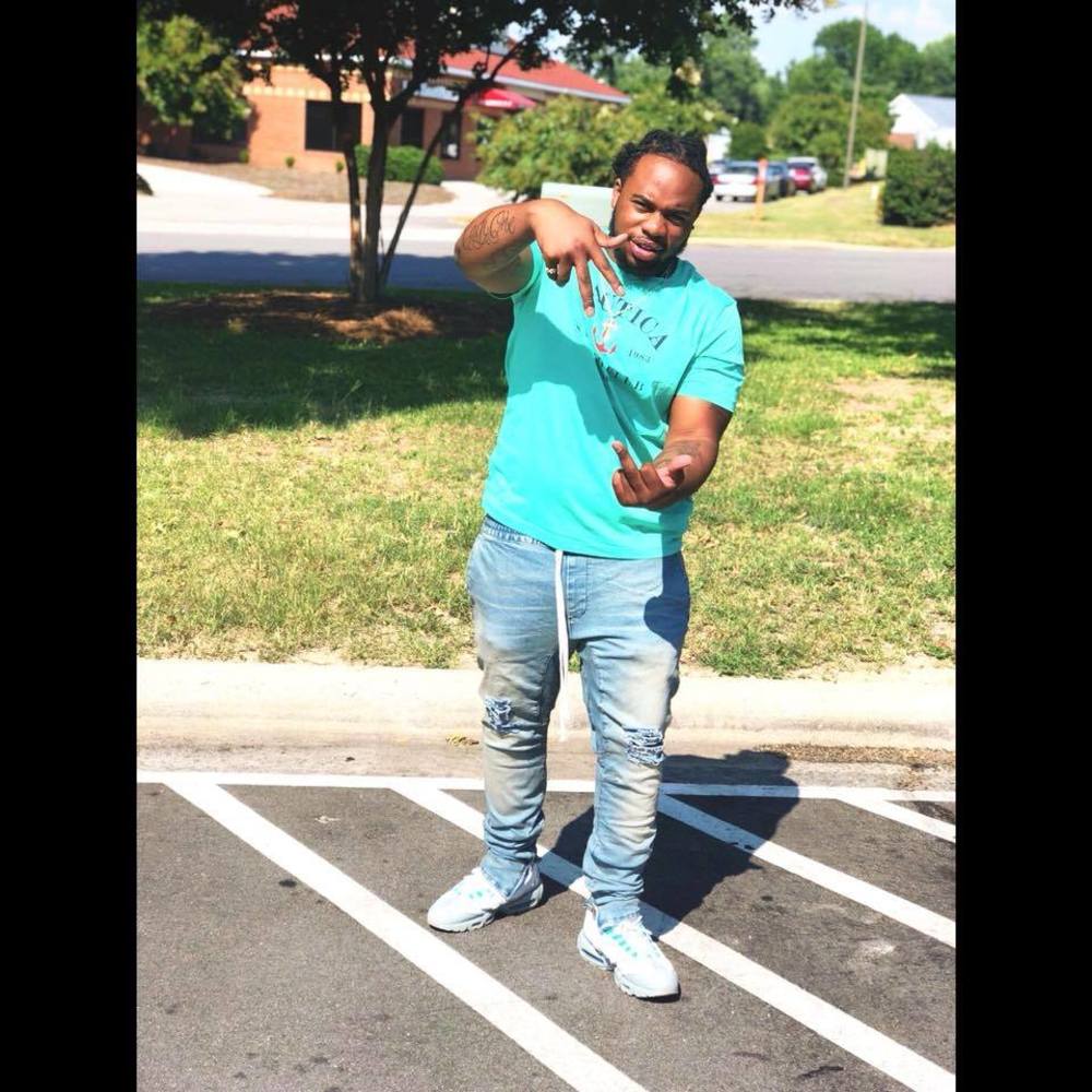 Meet your Posher, Khari